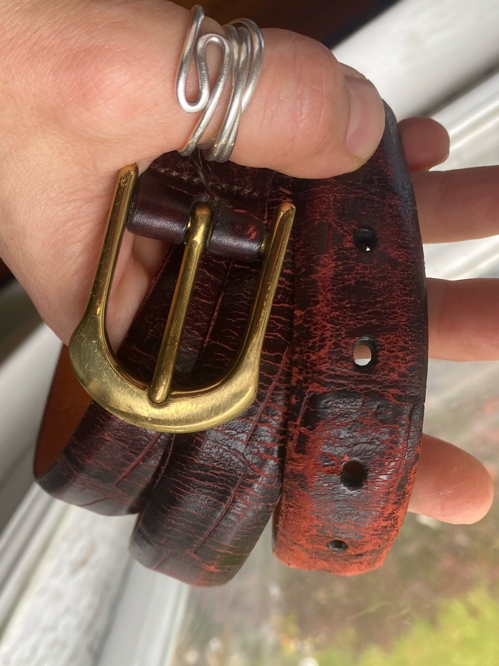 Martin Dingman Distressed burgundy brown Alligator grain calfskin belt